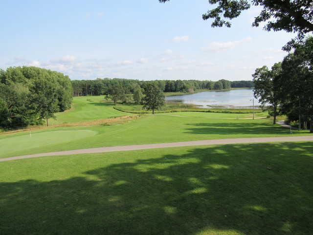 Thoroughbred Golf Club - photo 1