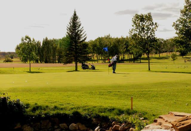 Sidney Country Club - photo 2