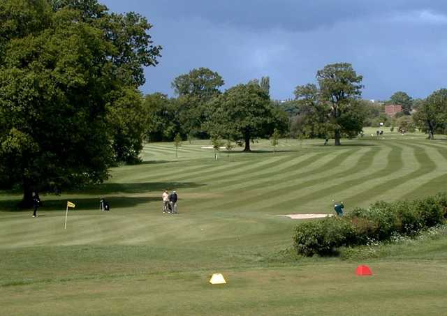 Hatchford Brook Golf Centre - photo 2