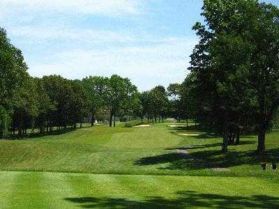 Shuttle Meadow Country Club - photo 4