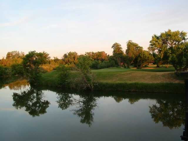 Heart River Municipal Golf Course - photo 2