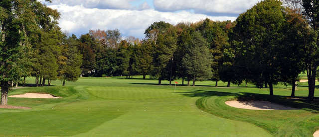 Shuttle Meadow Country Club - photo 3