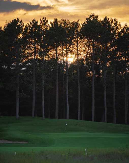 Eagle Glen Golf Club - photo 2