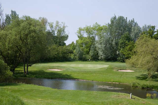 Mill Hill Golf Club