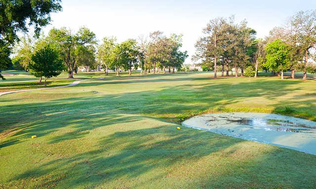 Tomball Country Club - photo 3