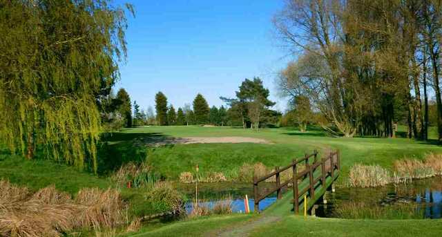 Shirley Golf Club - photo 8
