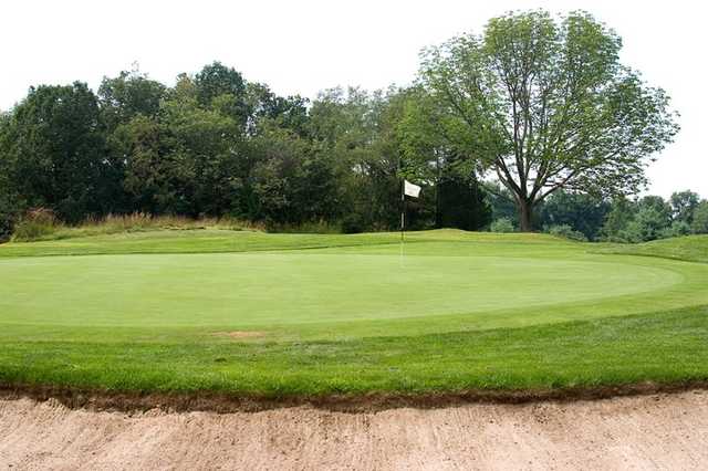 Pehquenakonck Country Club - photo 2