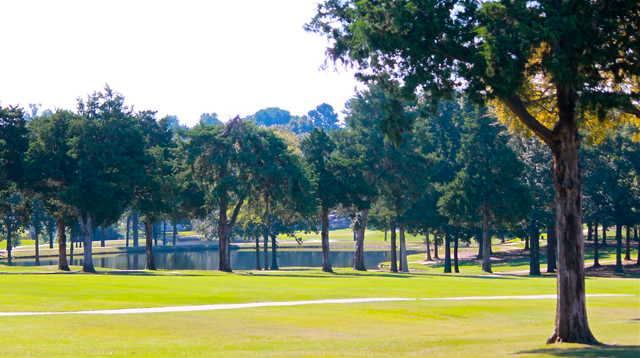 Searcy Country Club - photo 1