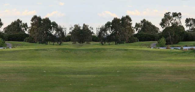 Altona Lakes Golf Club - photo 3