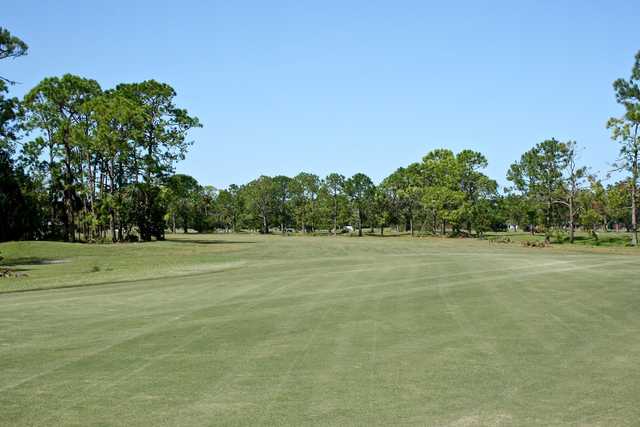 Riviera Country Club - photo 4