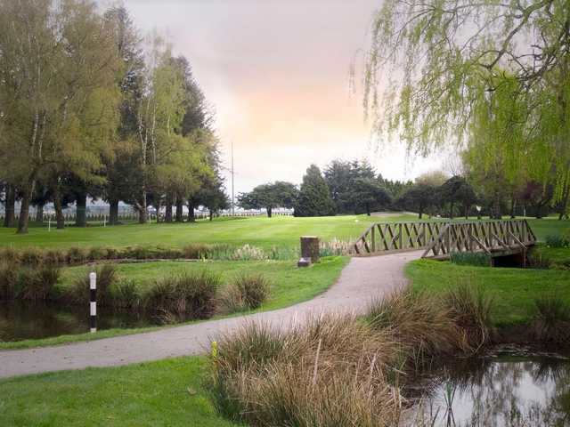 Greenacres Golf Course - photo 2