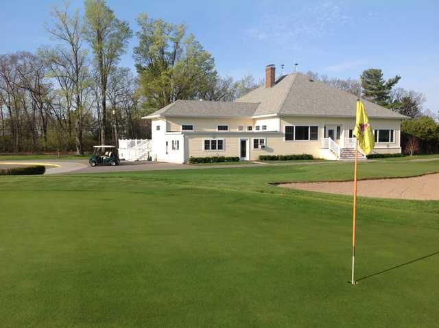Harbor Point Golf Course - photo 4