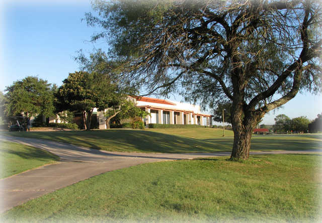 Woodlake Golf Club - photo 1