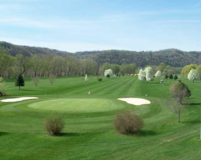 Fairways Riverside Golf Course - photo 1