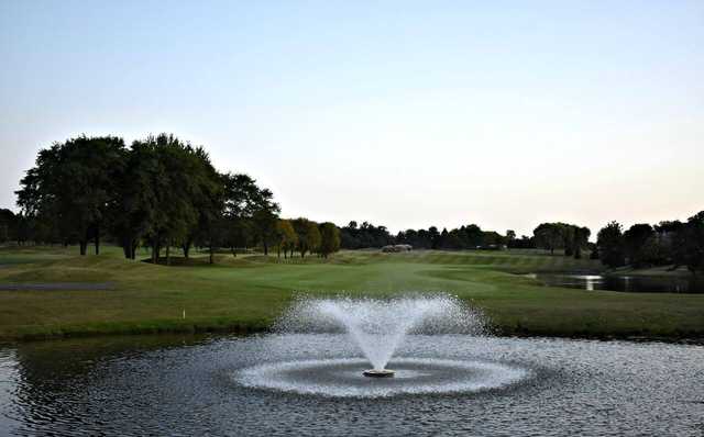 The Hawk Country Club