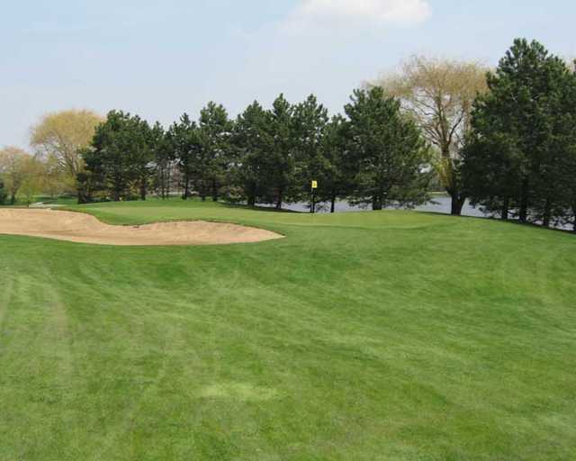 Walnut Greens Golf Course - photo 2