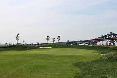 Skyway Golf Course at Lincoln Park West - photo 5