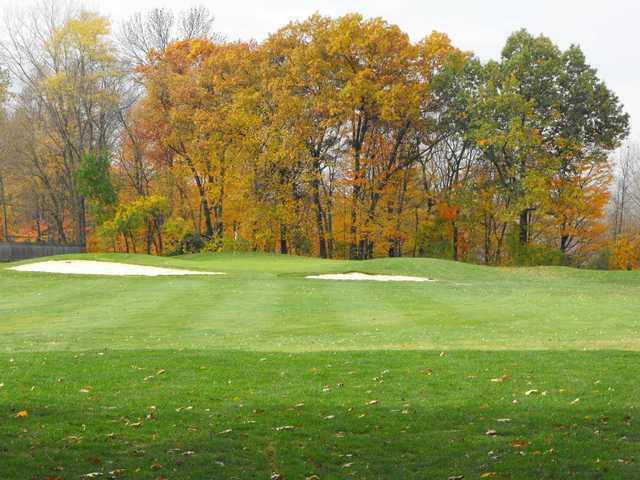 Norwalk Sycamore Hills Golf Course - photo 2