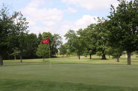 Shady Grove Par 3 Golf Course - photo 3
