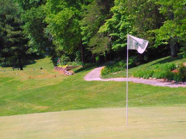 White Plains Golf Course - photo 2