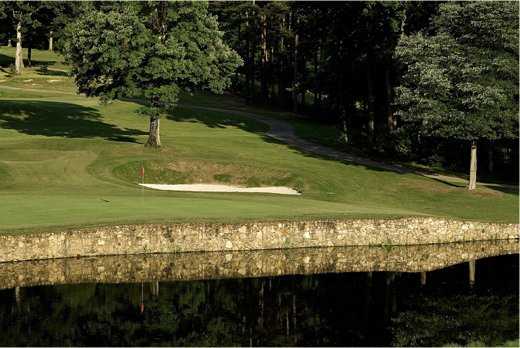 Pinewood Country Club