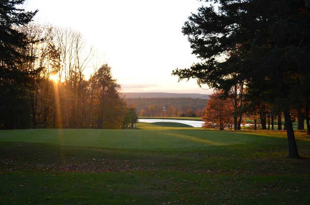 Maple Hill Golf Club - photo 2