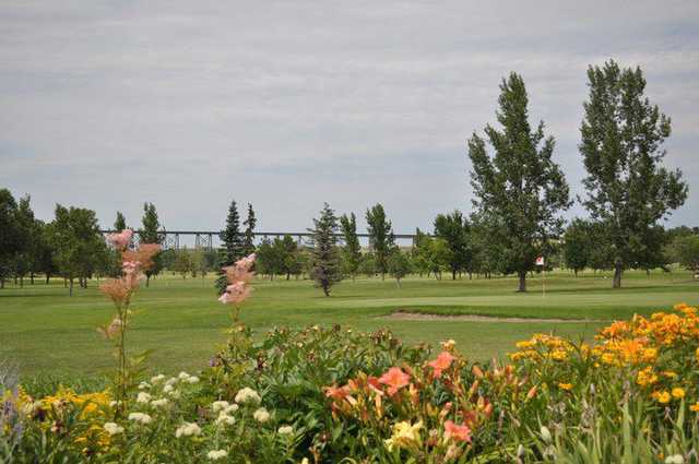 Valley City Town & Country Club - photo 2