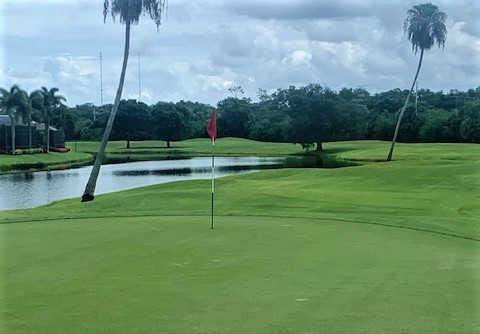 Waterford Golf Club - photo 2