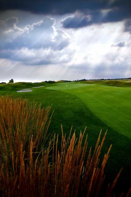 Noble Hawk Golf Links