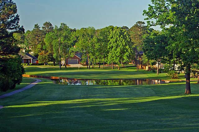 Holiday Island Country Club - photo 4