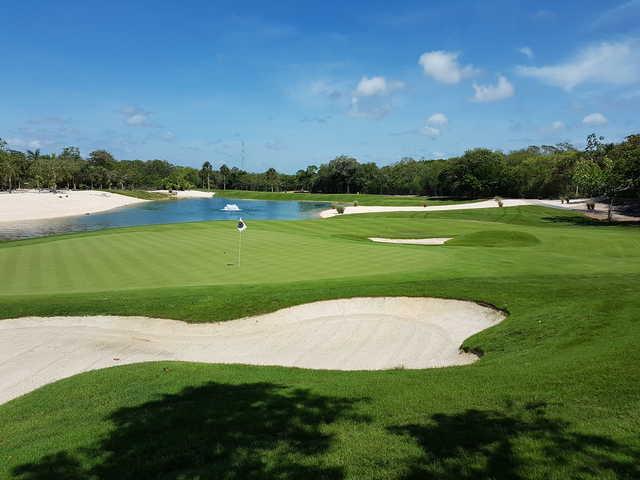 Gran Coyote Golf