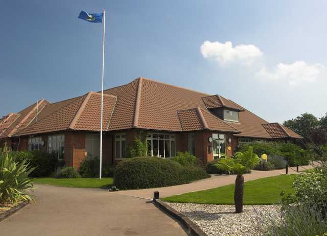 Mill Green Golf Club - photo 3
