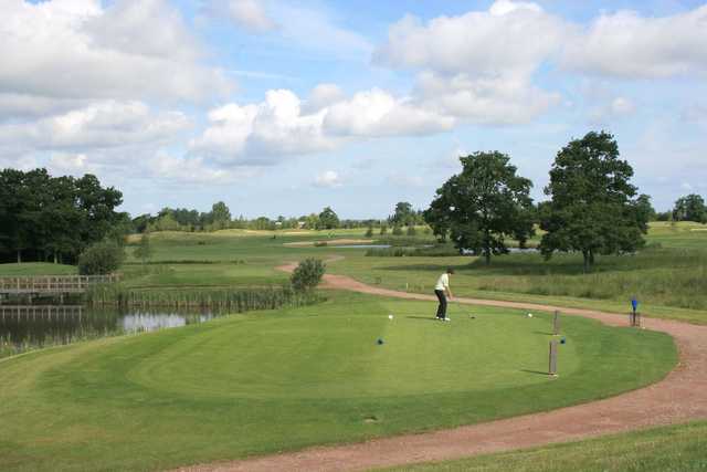 Studley Wood Golf Club - photo 4
