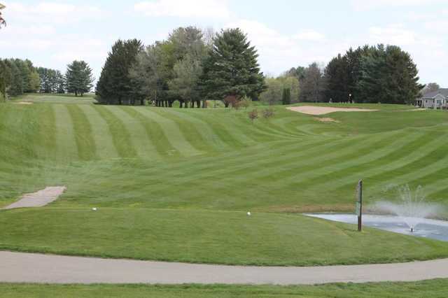 Lake Mills Golf Club - photo 1