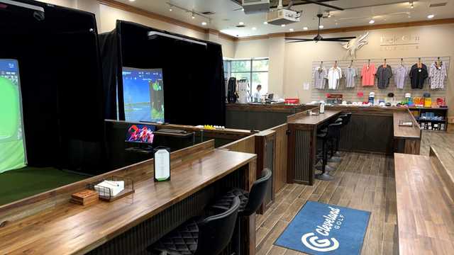 Sim Lounge at Eagle Glen - photo 1