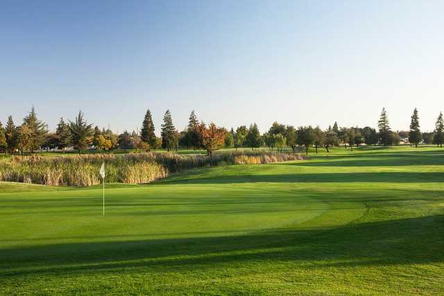 Creekside Golf Course - photo 3