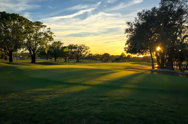 Riviera Country Club - photo 5