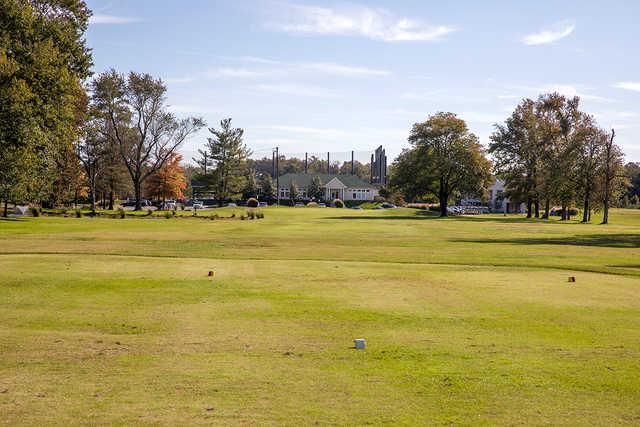 Paint Branch Golf Course - photo 2
