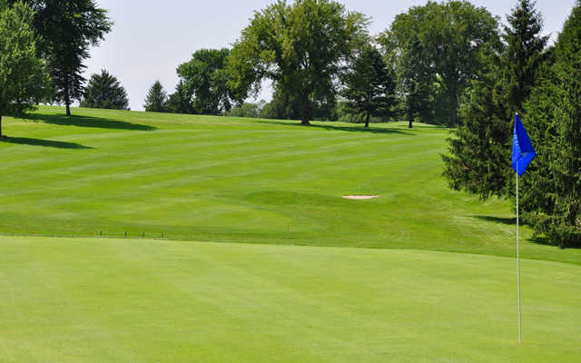 Quaker Hill Country Club - photo 1