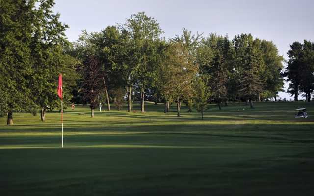 South Woods Golf Course - photo 2