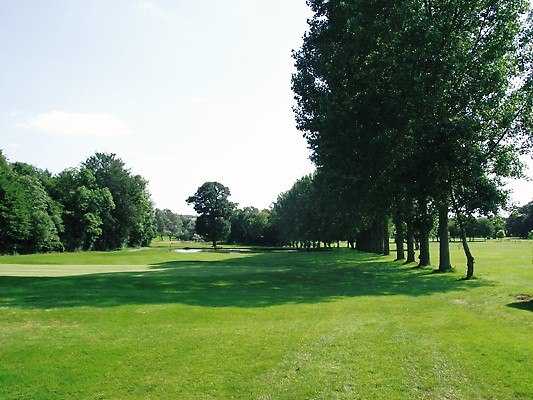 Stevenage Golf Course Par 3 - photo 2