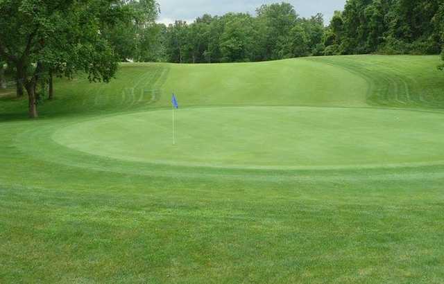 Friendly Meadows Golf Course - photo 2
