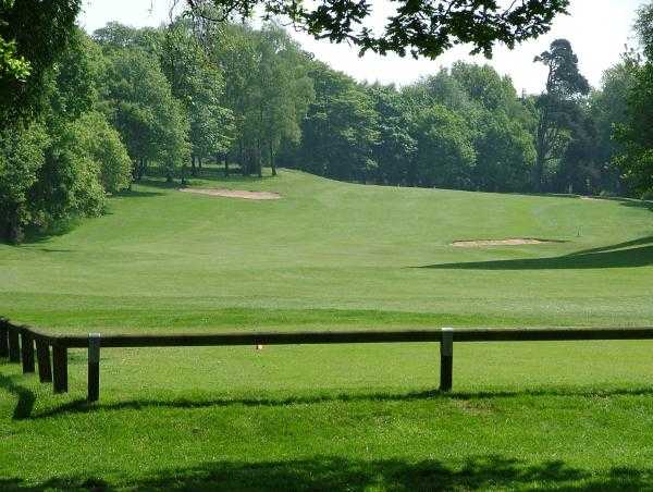 Dunham Forest Golf Club - photo 5