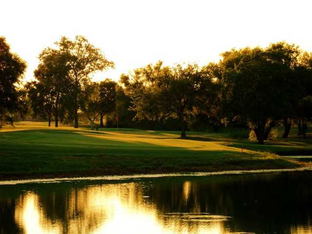 Cottonwood Creek Golf Course - photo 2