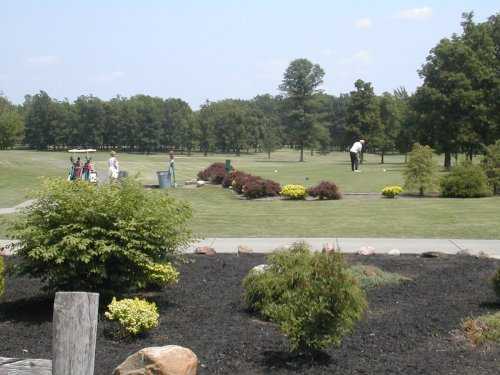 Hickory Grove Golf Course - photo 3