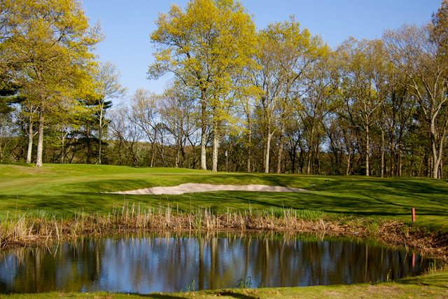 Maplegate Country Club - photo 2