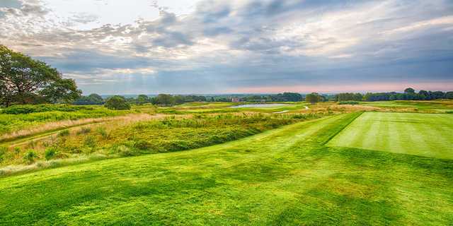 Newport National Golf Club - photo 2