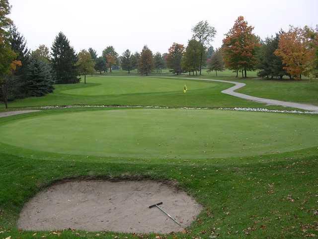 Colonial Oaks Golf Club - photo 2