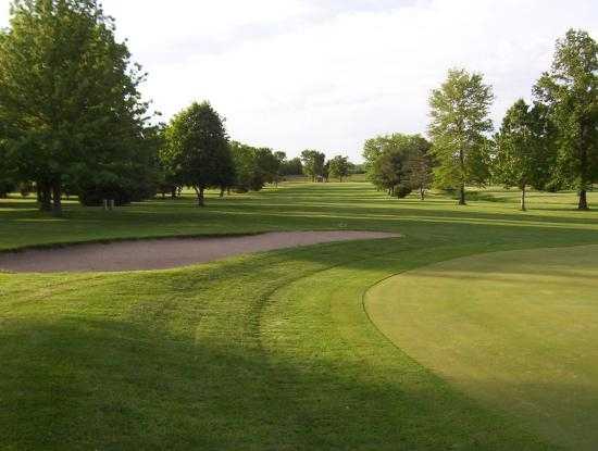 Woodlawn Country Club - photo 3