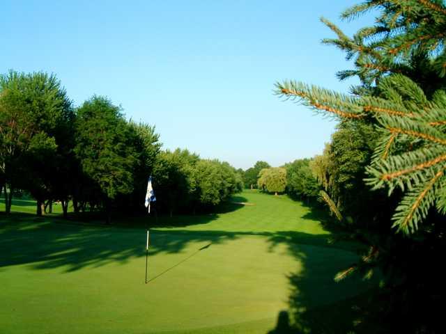 Merrill Hills Country Club - photo 4